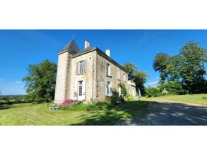 Vente propriété 10 pièces 300 m² à Pouzauges (85700)  745 000 €