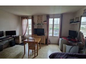 Location appartement  m² T-1 à Rozay-en-Brie  538 €
