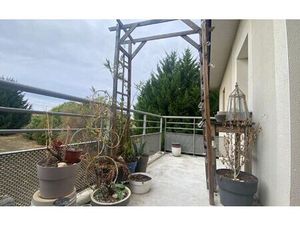 Location appartement  m² T-3 à Saint-Jean  800 €