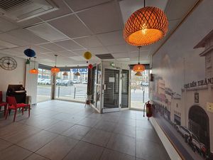 Troyes centre ville  immeuble commerce + logement