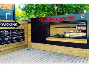 EMPLACEMENT COMMERCIAL