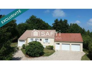 Pavillon rénové avec trois garages