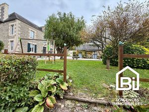SECTEUR VILLERS-BOCAGE - Maison en Pierre - 7 pièces 165 m2