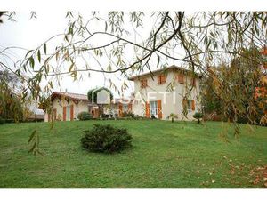 Prestigieuse demeure contemporaine de 285 m²