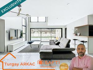 Une maison contemporaine d’exception où chaque espace s’ouvre sur l’extérieur et la lumièr