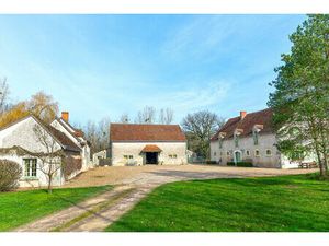PROPRIETE DE CAMPAGNE SUR 35HA AVEC ETANGS/BOIS AUX PORTES DE LA BRENNE - 4 HABITATIONS
