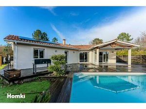 Marcheprime – Maison familiale sans vis-à-vis avec piscine chauffée