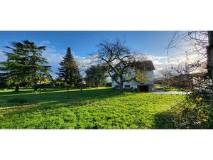 Belle maison  3 chambres  possible 1 5 ha