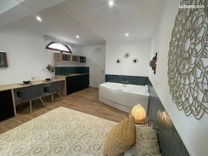 Studio luxe banéo/terrasse