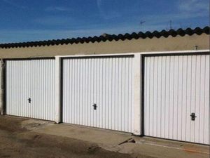 Garage à louer