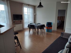 Appart meublé 50 m² Château Du Loir / Monval Sur Loir