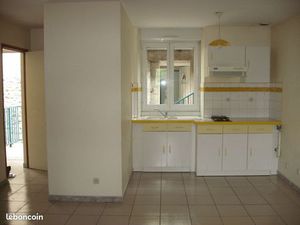 PERIGUEUX BEL APPARTEMENT duplex T2 42 m2 BALCON PARKING 1er étage