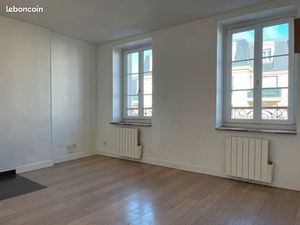 STUDIO 20 M² 8 minutes gare