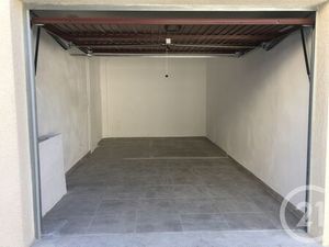 Parking à louer - 15 30 m2 - Nemours - 77 - ILE-DE-FRANCE