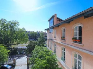 Location meublée duplex 3 pièces 41 m² à Lyon 5ème (69005)  1 299 €