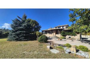 Maison d'habitation avec atelier et annexes