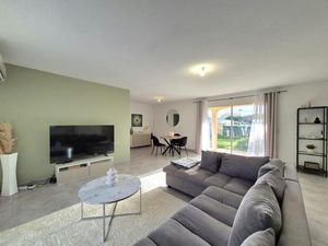 Maison plain pied sur 4 faces avec jardin et garage au calme