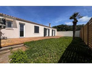 Maison Sainte-Soulle 98.5 m² T-4 à vendre  330 000 €