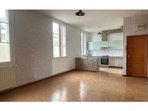 Location appartement  m² T-2 à Beauvais  680 €
