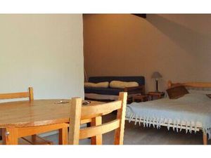 Location appartement  m² T-1 à Eugénie-les-Bains  326 €