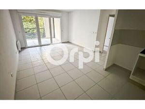 Location appartement  41 m² T-2 à Saint-Jean-de-Védas  680 €