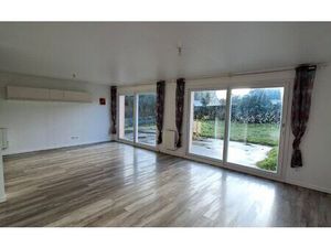 Location maison  99 m² T-3 à Laniscat  750 €