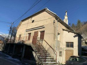 Bâtisse à rénover – Lus-La-Croix-Haute (Hameau Les Corréardes) 80 m² habitables + grande..