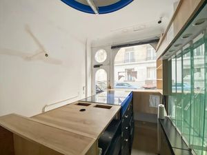 Location locaux professionnels 23 m² à Paris 16ème (75016)  1 366 €