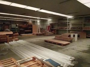 Location locaux professionnels 500 m² à Saint-remy (71100)  1 280 €