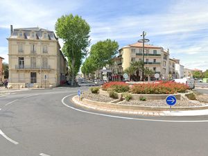 Location locaux professionnels 410 m² à Narbonne (11100)  3 000 €