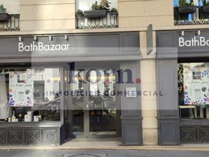 Location locaux professionnels 144 m² à Paris 16ème (75016)  120 000 €