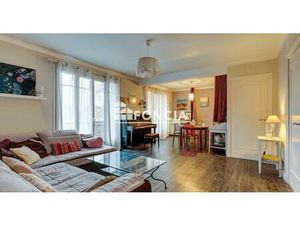 Square du creux d'enfer T5 lumineux – 3 chambres – Balcon – Sans vis-à-vis – Petite coprop