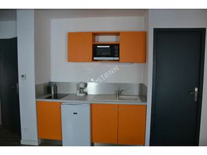 Appartement moderne meublé idéal personne seule en plein centre ville d'Yssingeaux