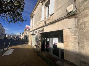 Bureaux 130m² / Centre-ville SAINT LOUBES