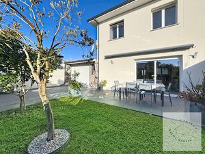 Maison Coup de Coeur avec Jardin et Garage Traversant