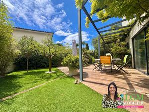 Maison récente  proche du centre de Castelnau-le-Lez  au calme  sans vis-à-vis  garage