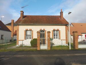 Vente maison 4 pièces  87.00m²  Lamotte