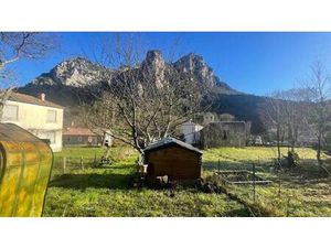 VENTE : terrain constructible de 514 m² à PUILAURENS