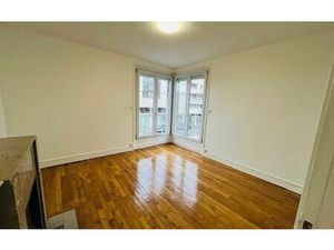 Location appartement  75.59 m² T-3 à Laon  690 €