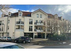 Location appartement  m² T-1 à Massy  797 €