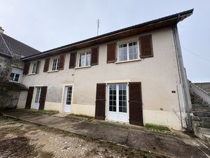 MAISON DE 5 PIÈCES AVEC GRANGE