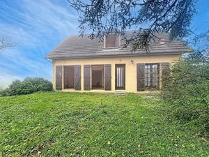 Maison avec sous-sol total à Sommeval (10320)