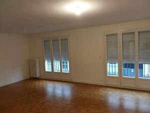 Location Appartement 3 pièces à Nantes Procé - Monselet (44000) : à louer 3 pièces / 75m² 