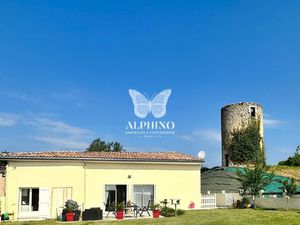 Maison de 150 m²  5 pièces  de plain-pied à Cleyrac.