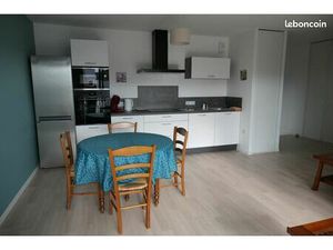 Avrille / t3 meuble neuf a deux pas de l'arret de tram plateau mayenne