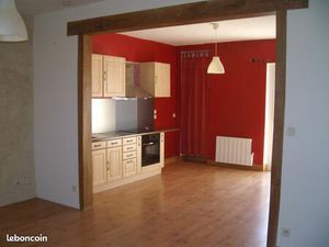 MAISON de bourg prêt de commerce