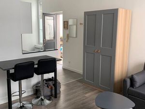 Studio meuble de 27m2  sect laon  530 charges comprises