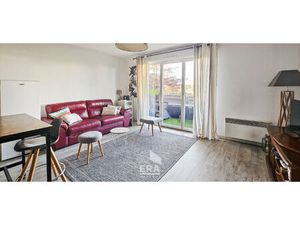 EYSINES 33320 - LE VIGEAN - Appartement T2 de 43m² avec balcon et parking - proche piste c