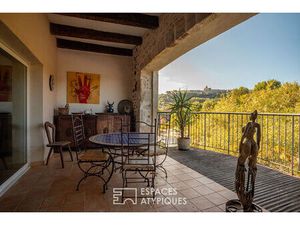 Loft d'artiste lumineux avec terrasse et vue - Aubenas.