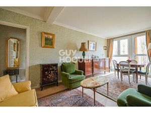 3 Pièces 2 Chambres / Plan en étoile / Exposition SUD / Calme / Vue dégagée